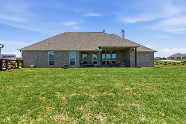 7609 Carter ranch Road, Azle, TX 76020