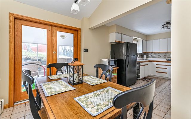 808 Forest Ave., Shaler, PA 15209