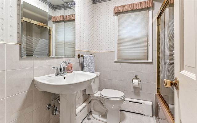 808 Forest Ave., Shaler, PA 15209