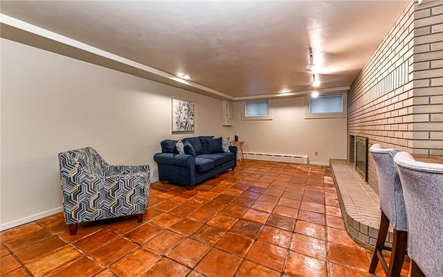 808 Forest Ave., Shaler, PA 15209