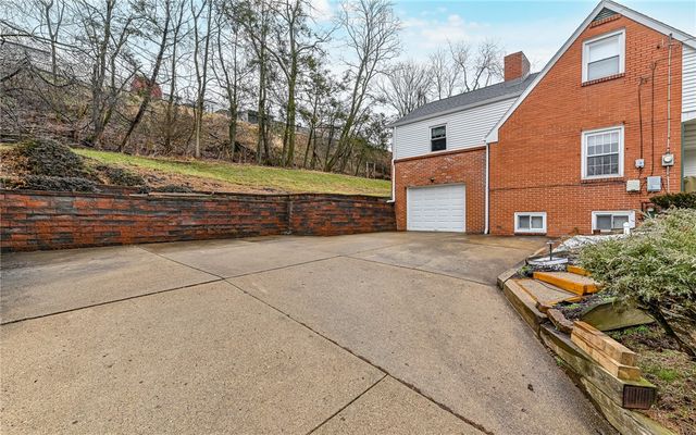 808 Forest Ave., Shaler, PA 15209