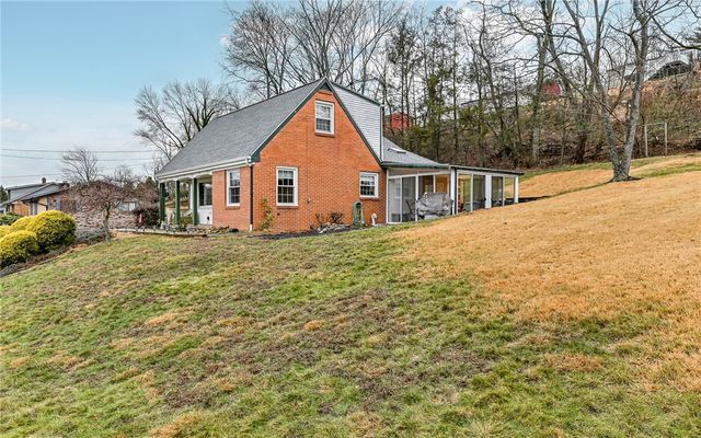 808 Forest Ave., Shaler, PA 15209