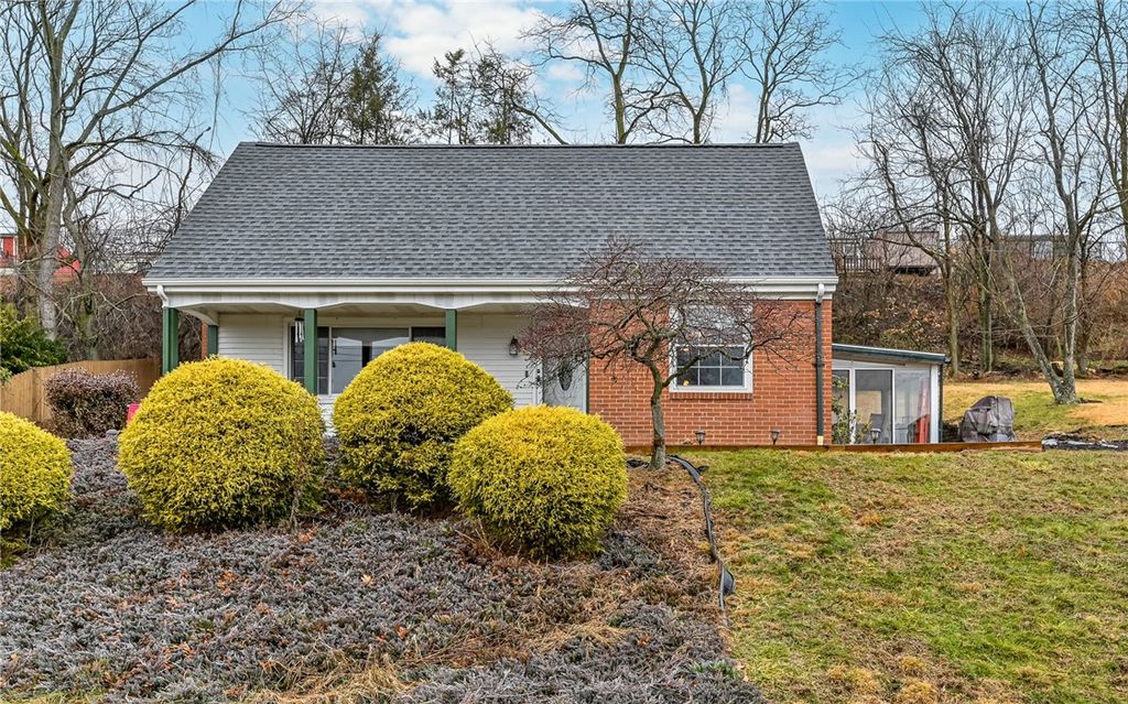 808 Forest Ave., Shaler, PA 15209