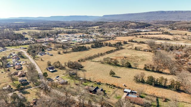 515 Hancock Road, Jasper, TN 37347