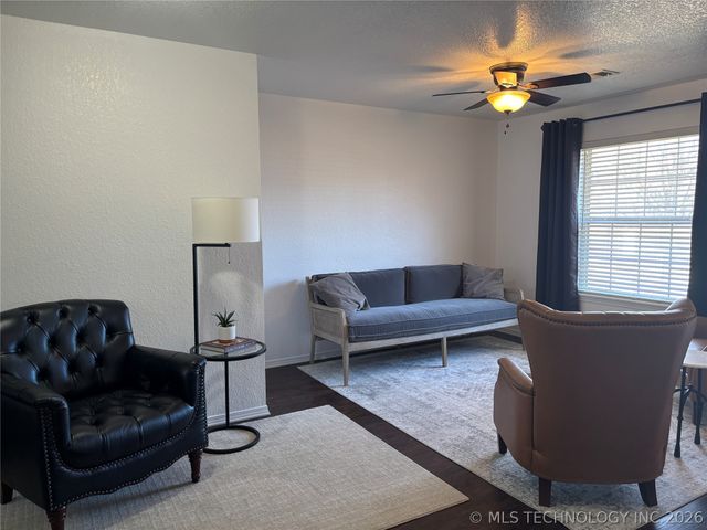 2509 Tanglewood Court, Ardmore, OK 73401