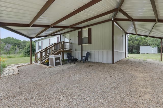 5904 S Lakeside Hills Court, Granbury, TX 76048