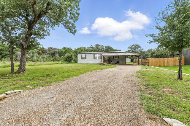 5904 S Lakeside Hills Court, Granbury, TX 76048