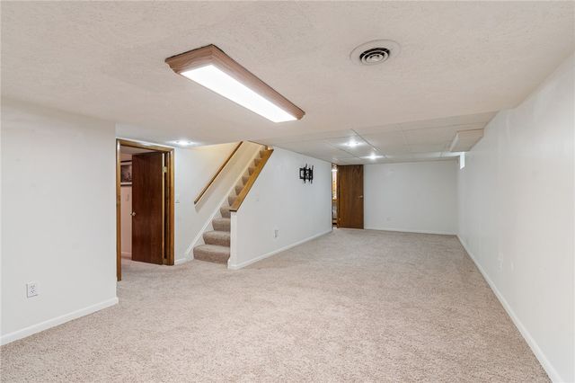 92 Olivia Circle, Greece, NY 14626