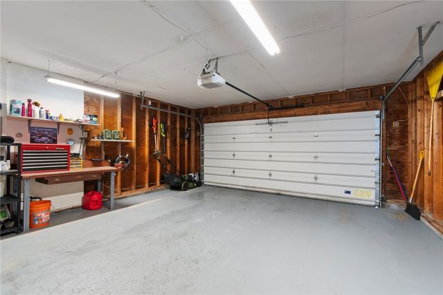 92 Olivia Circle, Greece, NY 14626