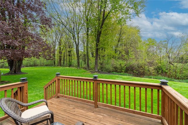 92 Olivia Circle, Greece, NY 14626