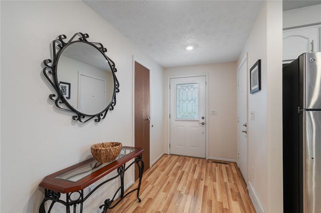 92 Olivia Circle, Greece, NY 14626