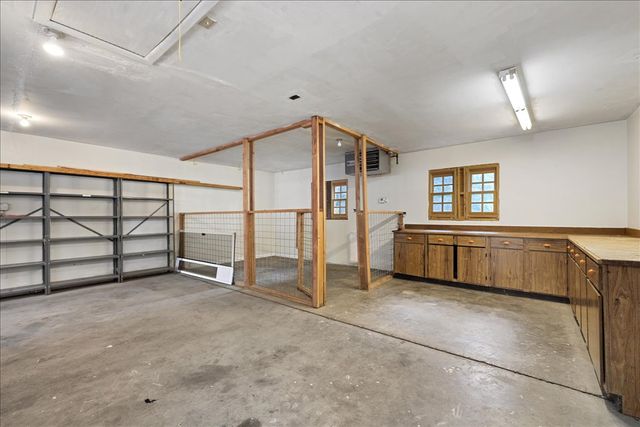 934 Poly Dr, Billings, MT 59102