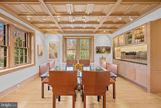 2323 PORTER ST NW, Washington, DC 20008