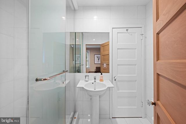 2323 PORTER ST NW, Washington, DC 20008