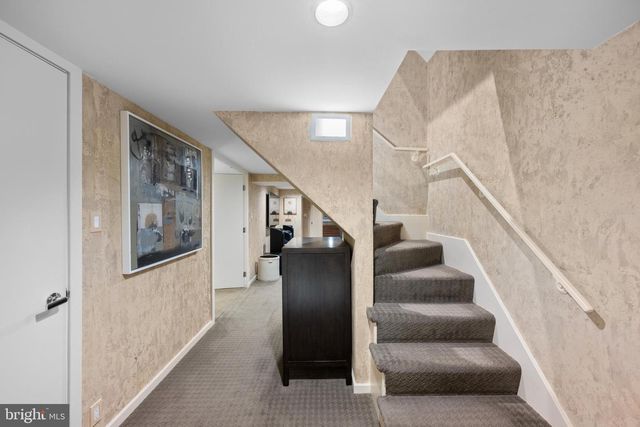 2323 PORTER ST NW, Washington, DC 20008