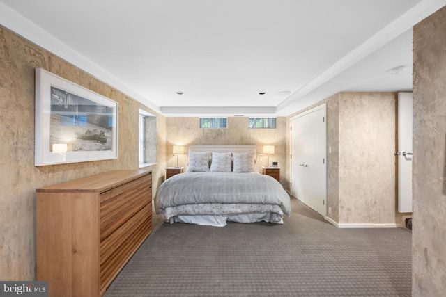 2323 PORTER ST NW, Washington, DC 20008