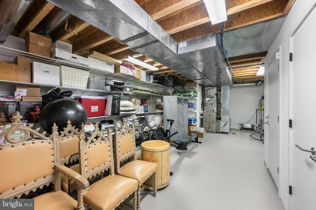 2323 PORTER ST NW, Washington, DC 20008