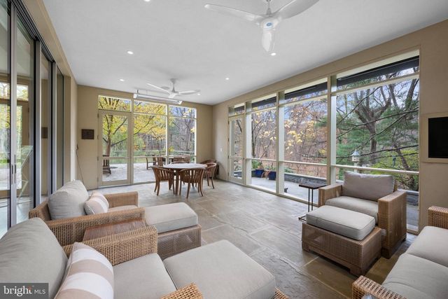 2323 PORTER ST NW, Washington, DC 20008