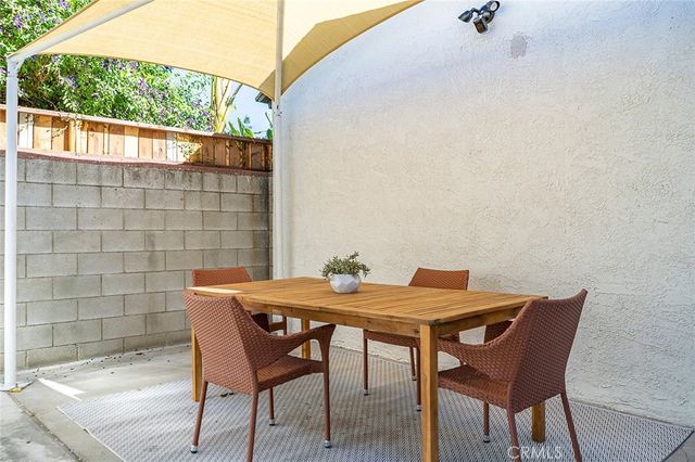 409 N Avon, Burbank, CA 91505