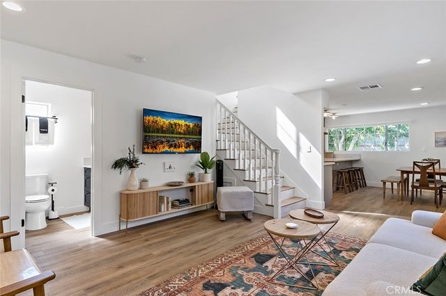 409 N Avon, Burbank, CA 91505