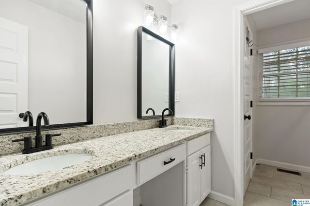 517 RUSSET VALLEY CIRCLE, Hoover, AL 35244