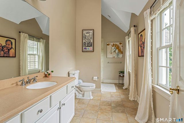 14 Turtle Ridge Court, Ridgefield, CT 06877