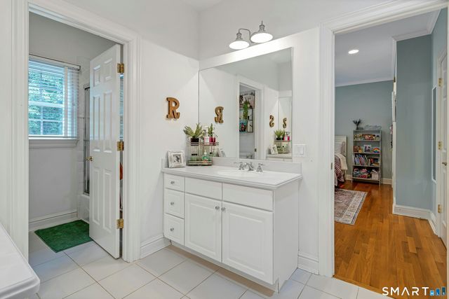 14 Turtle Ridge Court, Ridgefield, CT 06877