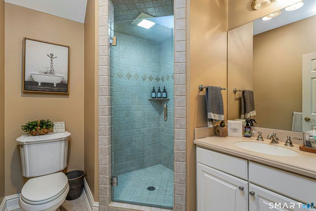 14 Turtle Ridge Court, Ridgefield, CT 06877
