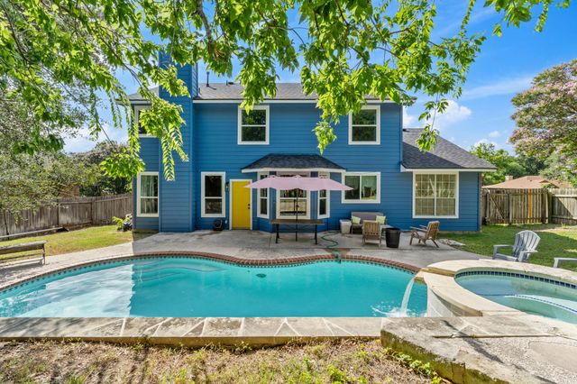 504 PLEASANT VALLEY DR, Pflugerville, TX 78660