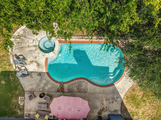 504 PLEASANT VALLEY DR, Pflugerville, TX 78660