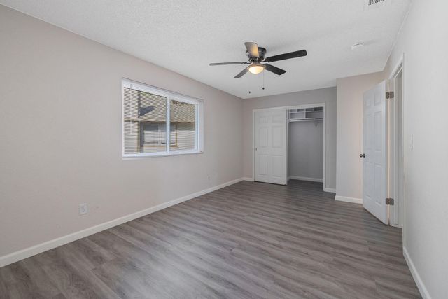 2024 E Laura Avenue, Visalia, CA 93292