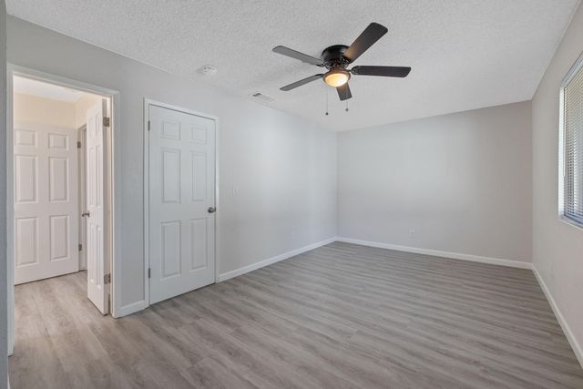 2024 E Laura Avenue, Visalia, CA 93292