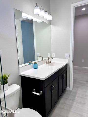 6039 E QUAIL Avenue, Phoenix, AZ 85054