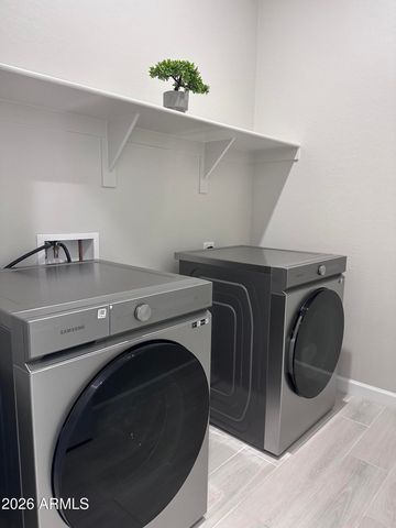 6039 E QUAIL Avenue, Phoenix, AZ 85054