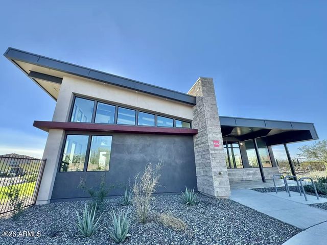 6039 E QUAIL Avenue, Phoenix, AZ 85054