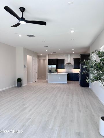 6039 E QUAIL Avenue, Phoenix, AZ 85054