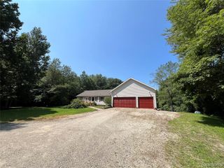 28524 Elwell Road, Belleville, MI 48111