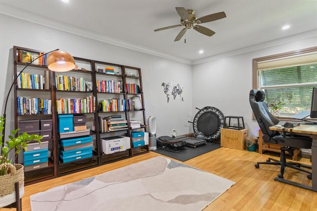 4050 NW 7th Lane, Delray Beach, FL 33445