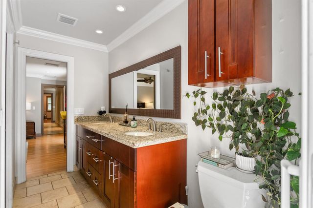 4050 NW 7th Lane, Delray Beach, FL 33445