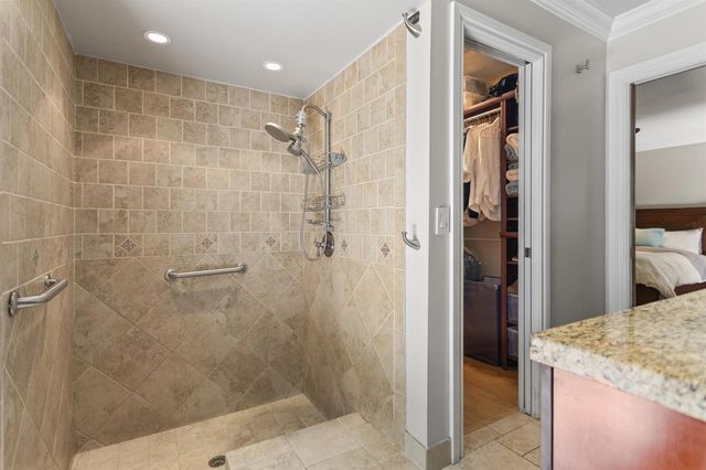 4050 NW 7th Lane, Delray Beach, FL 33445