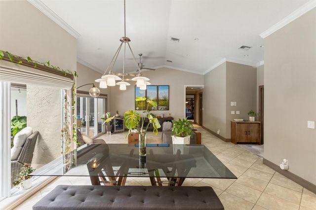 4050 NW 7th Lane, Delray Beach, FL 33445