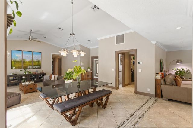 4050 NW 7th Lane, Delray Beach, FL 33445