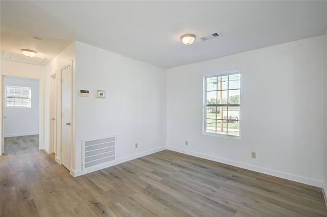 424 S Avenue B, Freeport, TX 77541