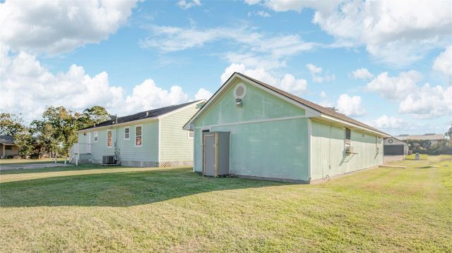 424 S Avenue B, Freeport, TX 77541