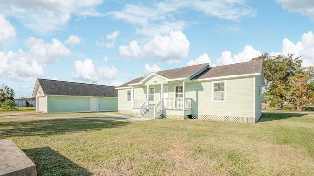 424 S Avenue B, Freeport, TX 77541
