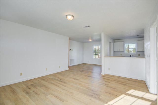 424 S Avenue B, Freeport, TX 77541