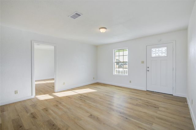 424 S Avenue B, Freeport, TX 77541