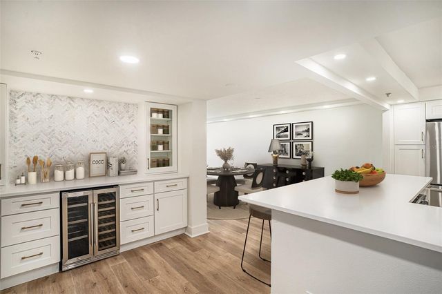 1480 GULF BOULEVARD 905, Clearwater Beach, FL 33767