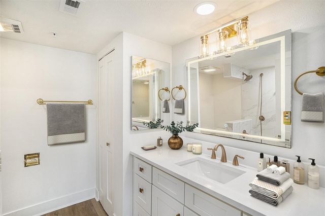 1480 GULF BOULEVARD 905, Clearwater Beach, FL 33767