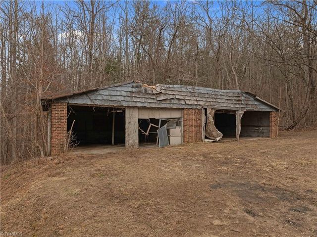 1373 Brim Road, Mount Airy, NC 27030